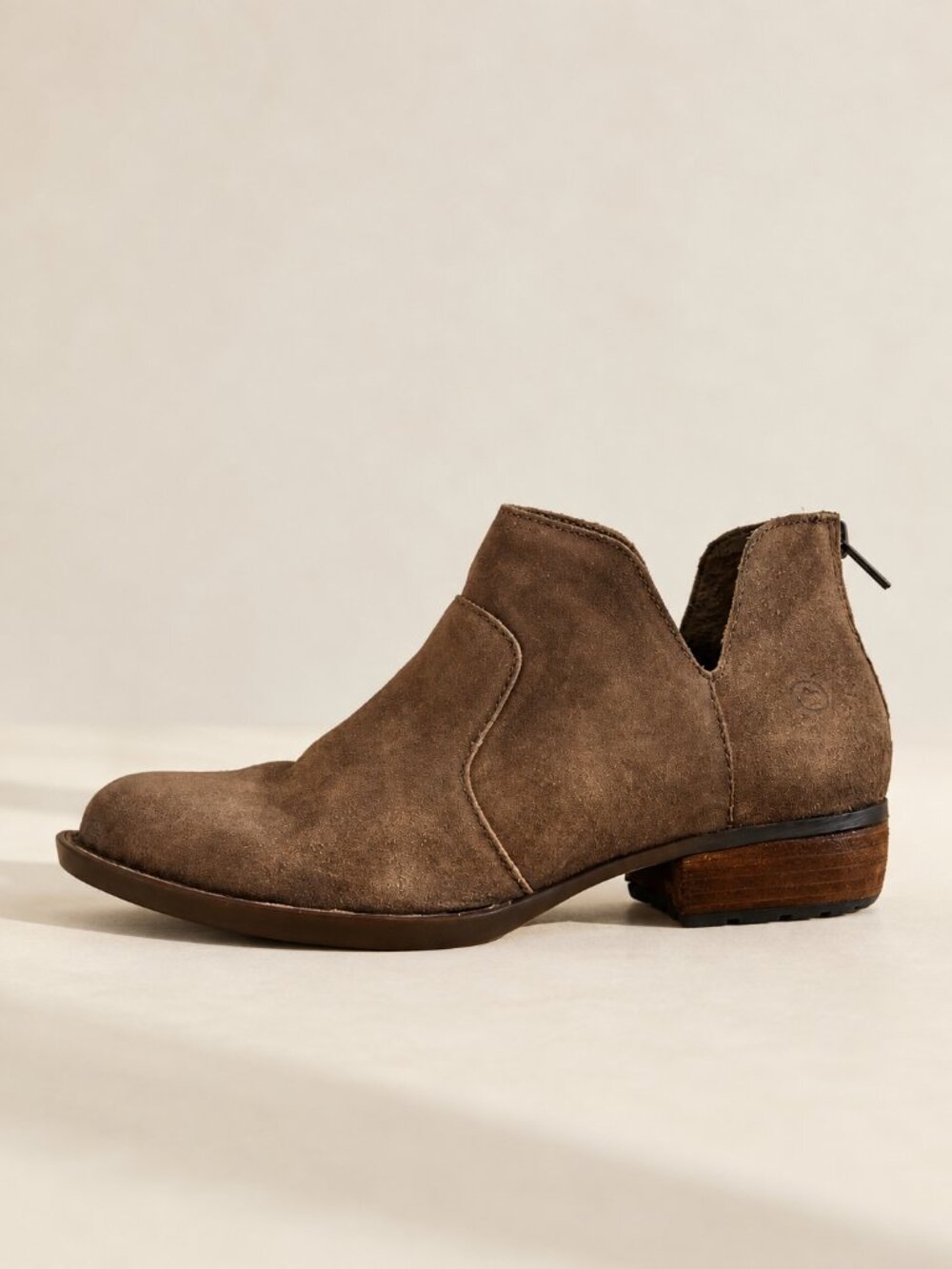 Born Kerri Taupe Distressed Suede Leather Western Ankle Booties Size 8